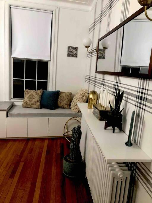 Pangsapuri Private In Townhouse W Shared Baths Qn Bed 1-3ppl New York